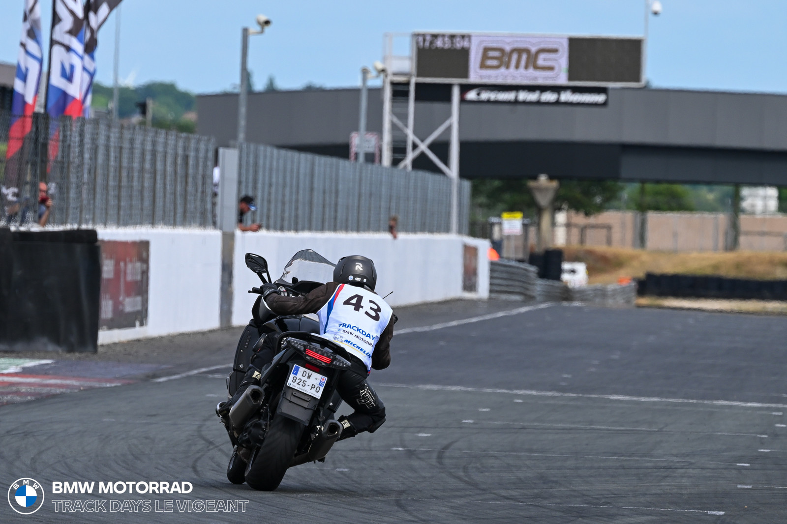 BMW Motorrad Track Days