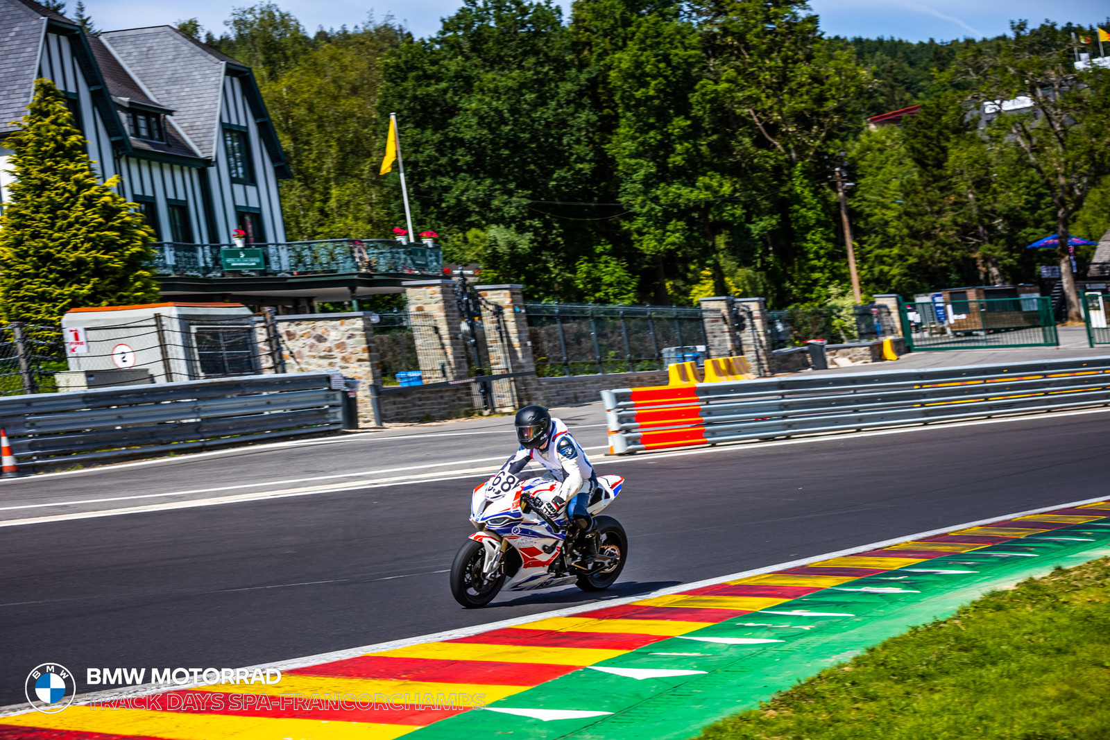 BMW Motorrad Track Days